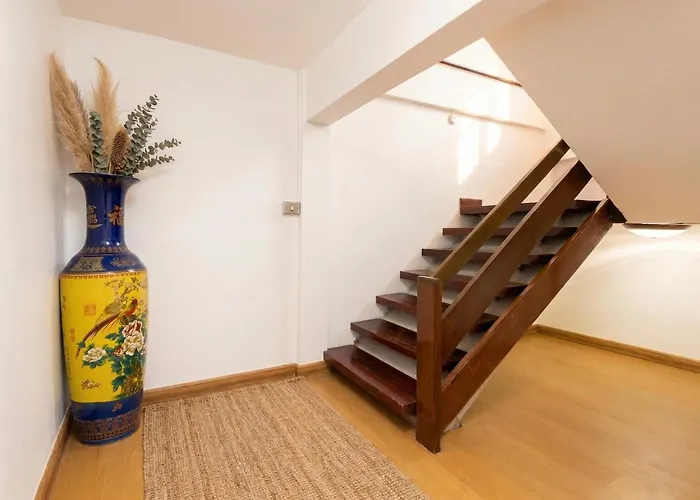 Luxury 4br 250 Sqm 5 Min To Bts Sukhumvit 26 *