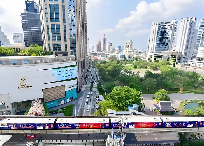 Luxury 4br 250 Sqm 5 Min To Bts Sukhumvit 26 別墅 曼谷
